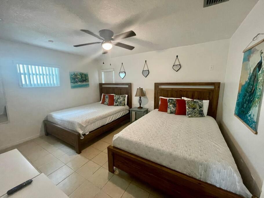 Lakefront Duplex With Pontoon Boat 2 Bedroom Home Mount Dora Dış mekan fotoğraf