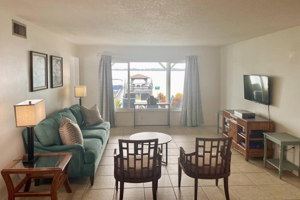 Lakefront Duplex With Pontoon Boat 2 Bedroom Home Mount Dora Dış mekan fotoğraf