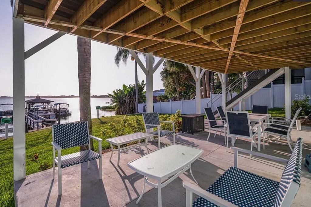 Lakefront Duplex With Pontoon Boat 2 Bedroom Home Mount Dora Dış mekan fotoğraf
